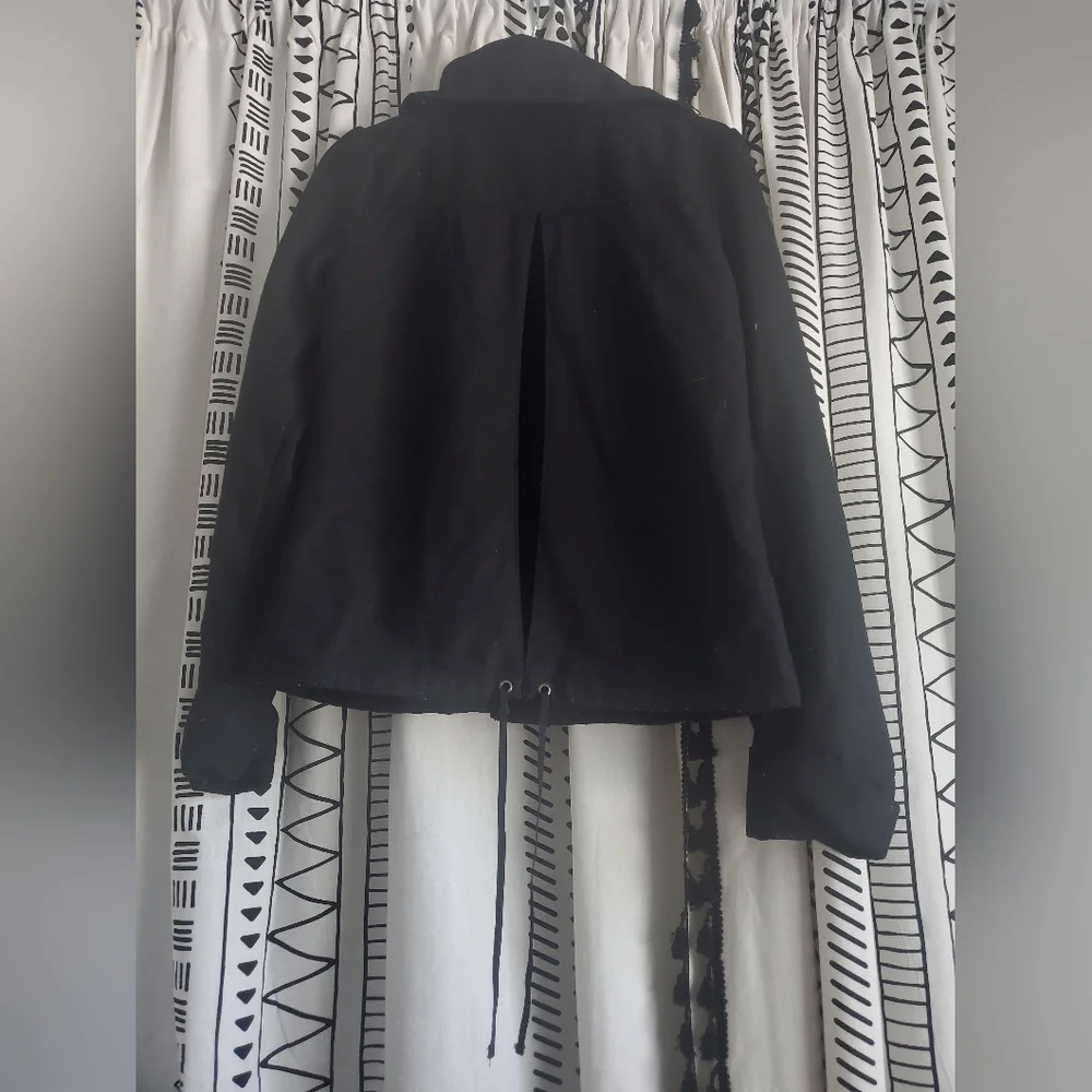 Black Jacket - Picture 4 of 4